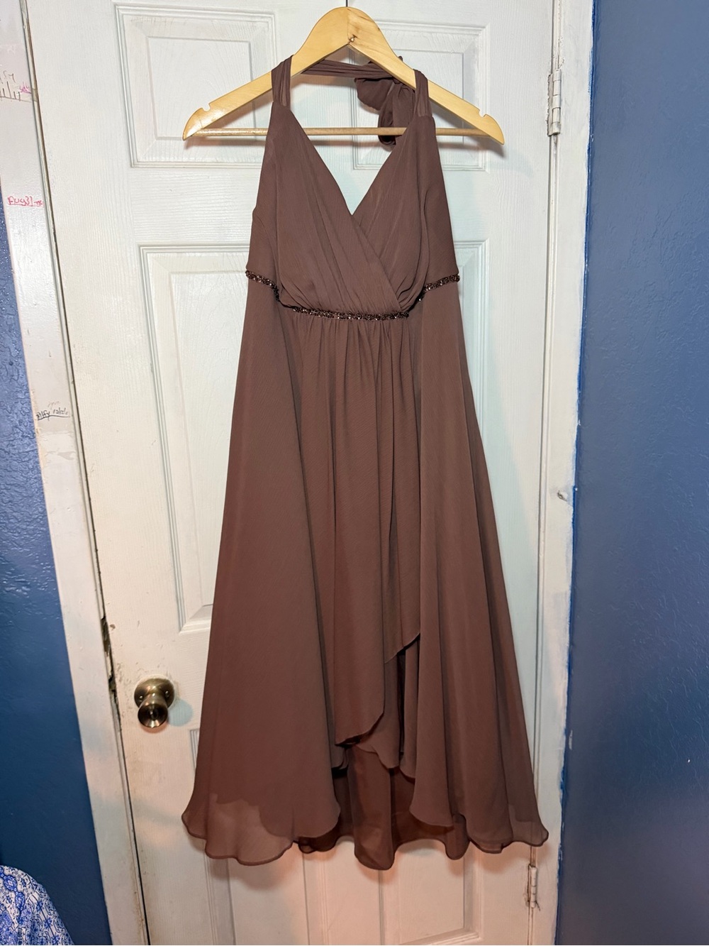 David’s Bridal Women’s Halter V-Neck Brown Chiffon Dress